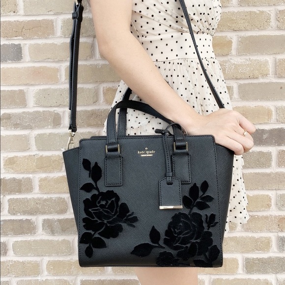 👜 ‼️SALE‼️ 💕Kate Spade Roses Satchel Black Flora - Picture 2 of 8